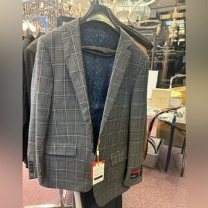 mantoni sport coat 100% fine wool size 38